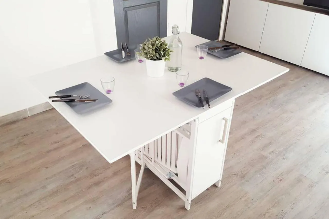 Gregbnb - Filet Suspendu ! - Parking Inclus - Climatise - Wifi -15Min Gare Toulon 0*,  France