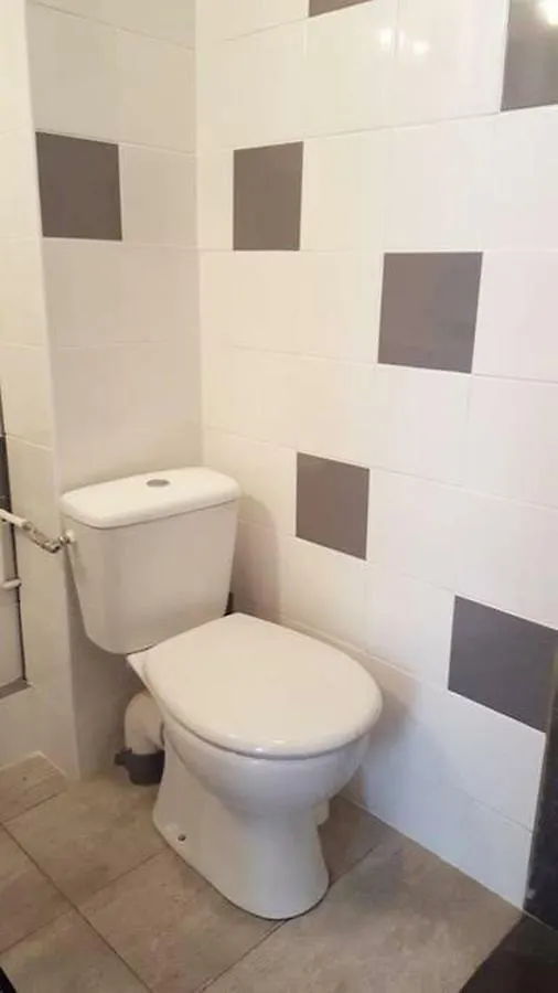 Gregbnb - Filet Suspendu ! - Parking Inclus - Climatise - Wifi -15Min Gare Toulon Apartment
